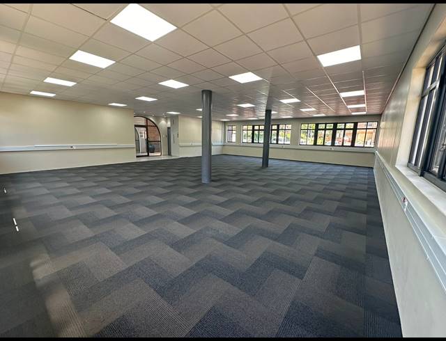 161M² OFFICE TO LET IN WESTVILLE